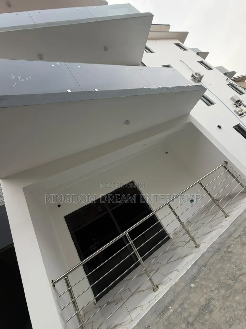 3bdrm Apartment in Ogba for sale
