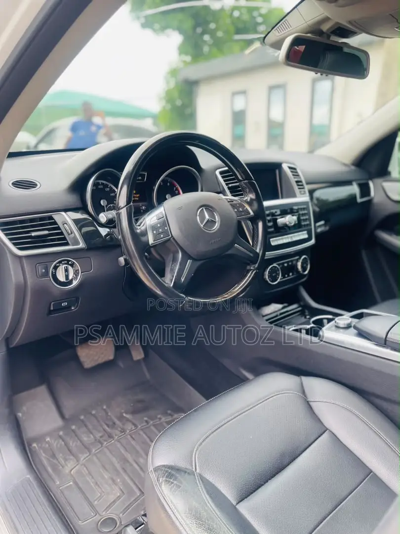 Mercedes-Benz M Class ML350 4MATIC 4dr SUV AWD (3.5L 6cyl 7A) 2015