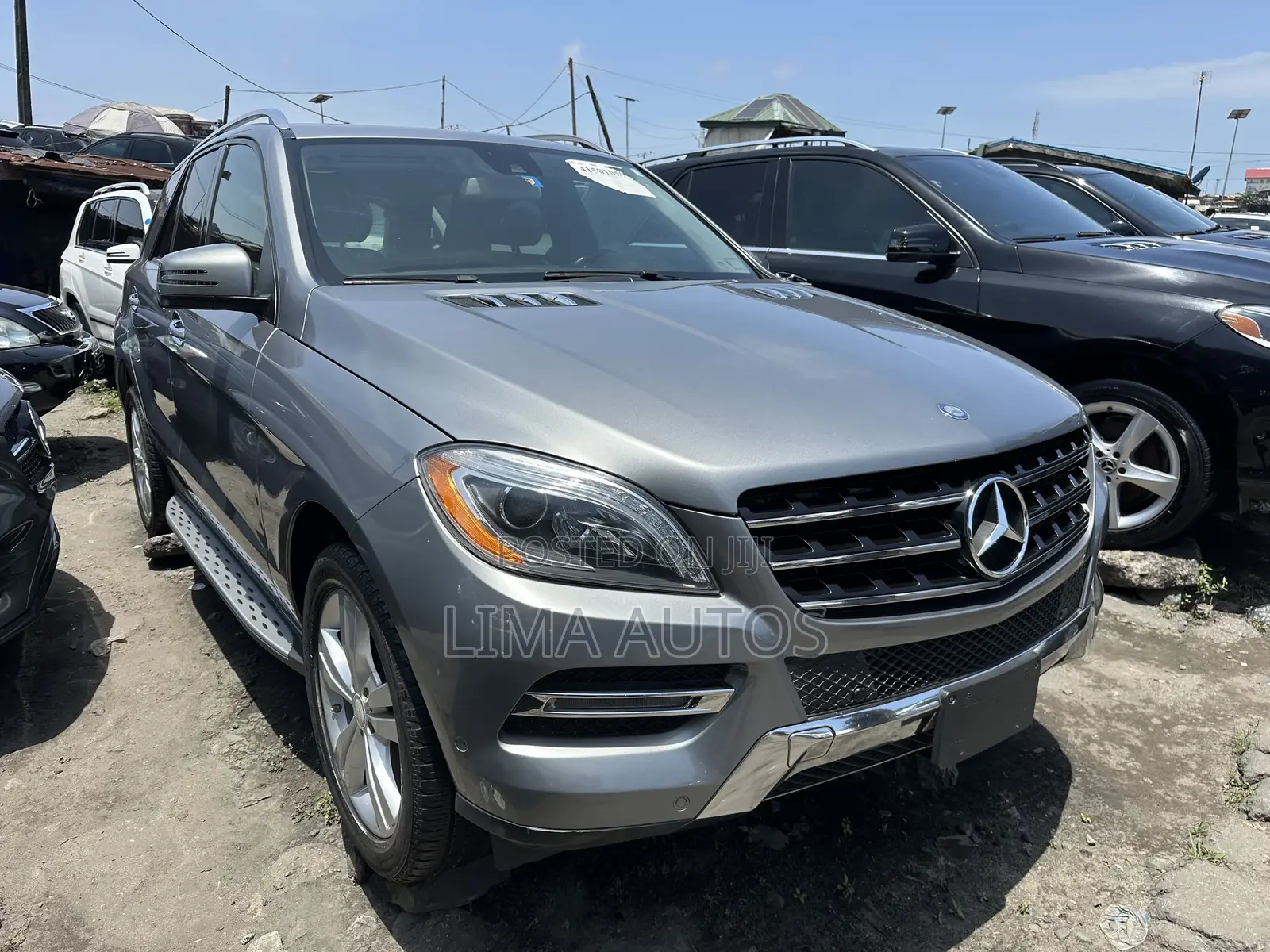 Mercedes-Benz M Class ML350 4MATIC 4dr SUV AWD (3.5L 6cyl 7A) 2014 Gray
