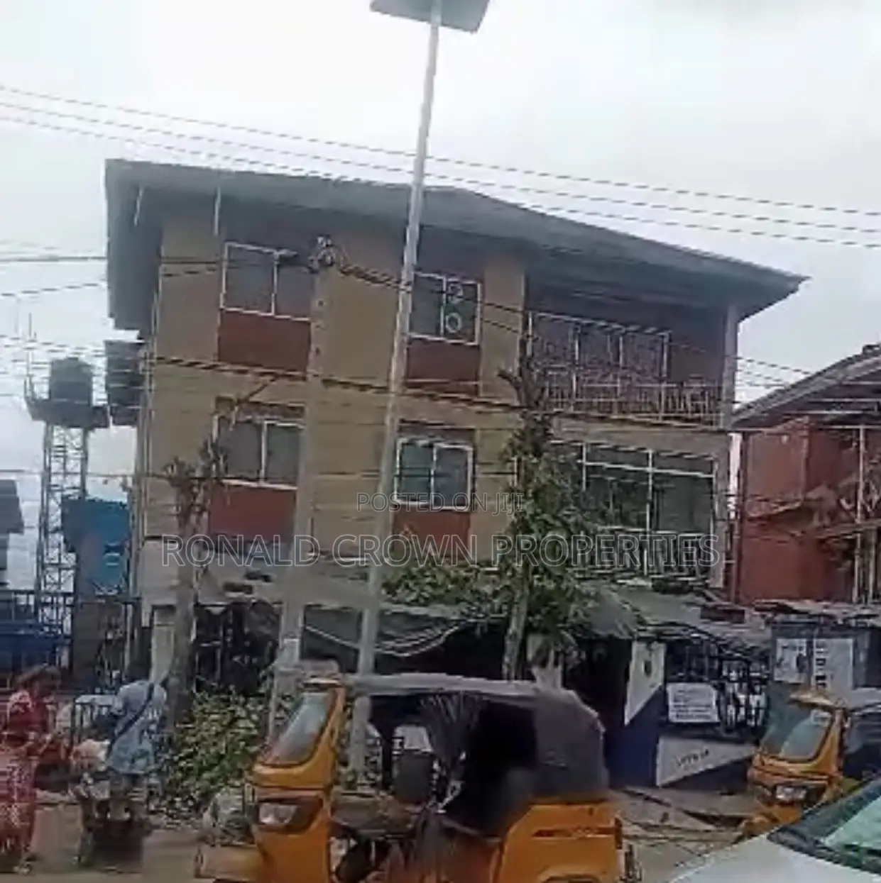 2bdrm Block of Flats in Okota for sale