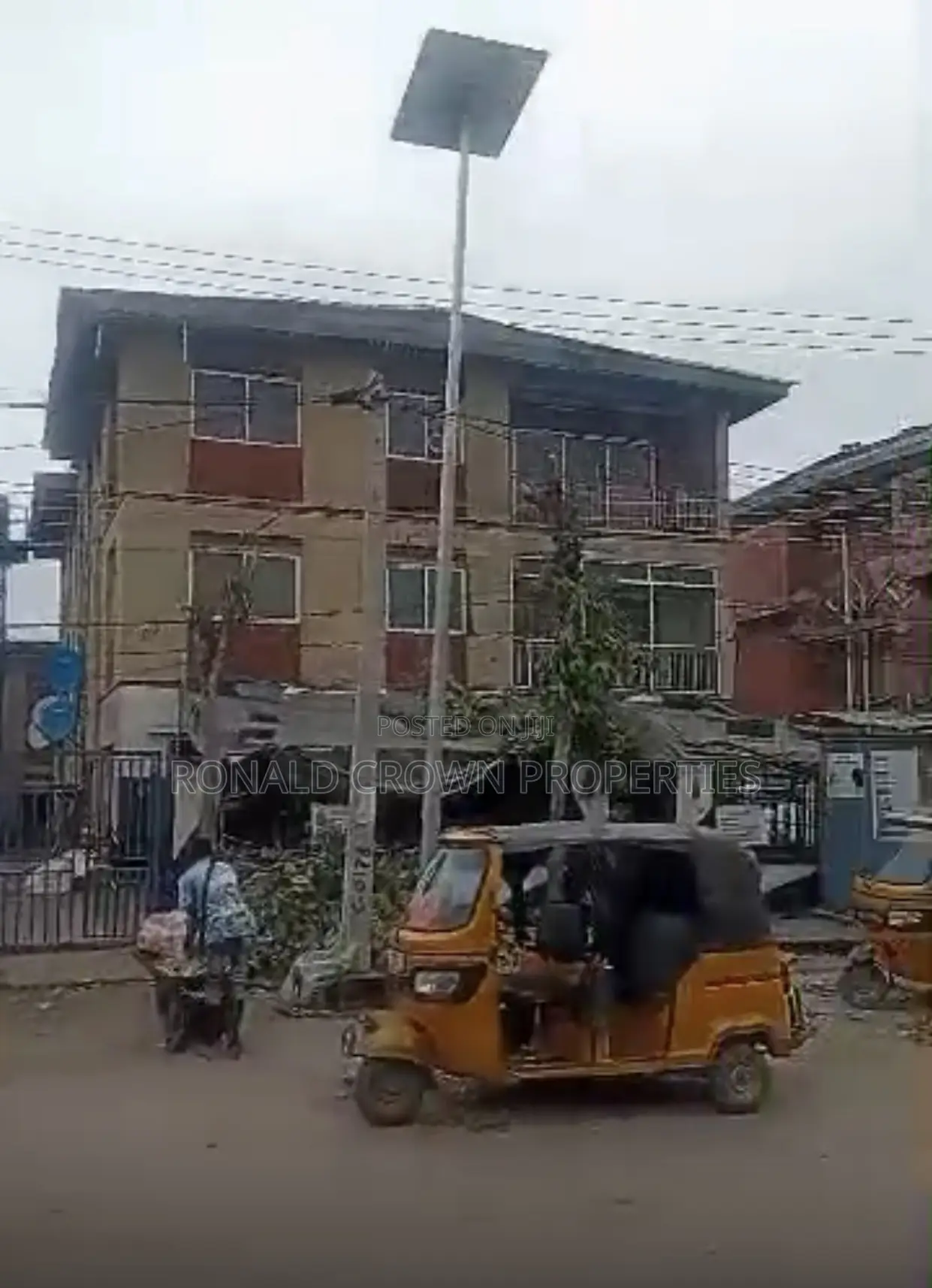 2bdrm Block of Flats in Okota for sale