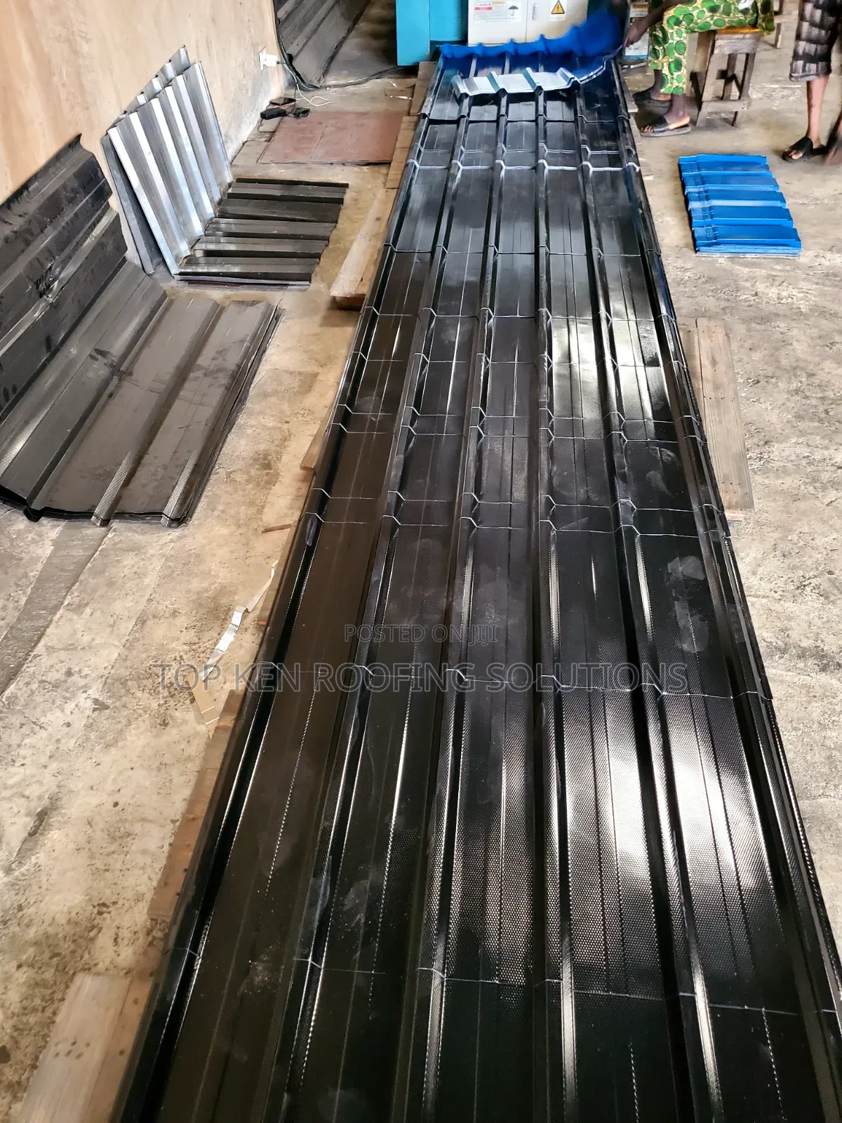 0.55 Mm T/Black Coated Oven Baked Aluminium Sheet