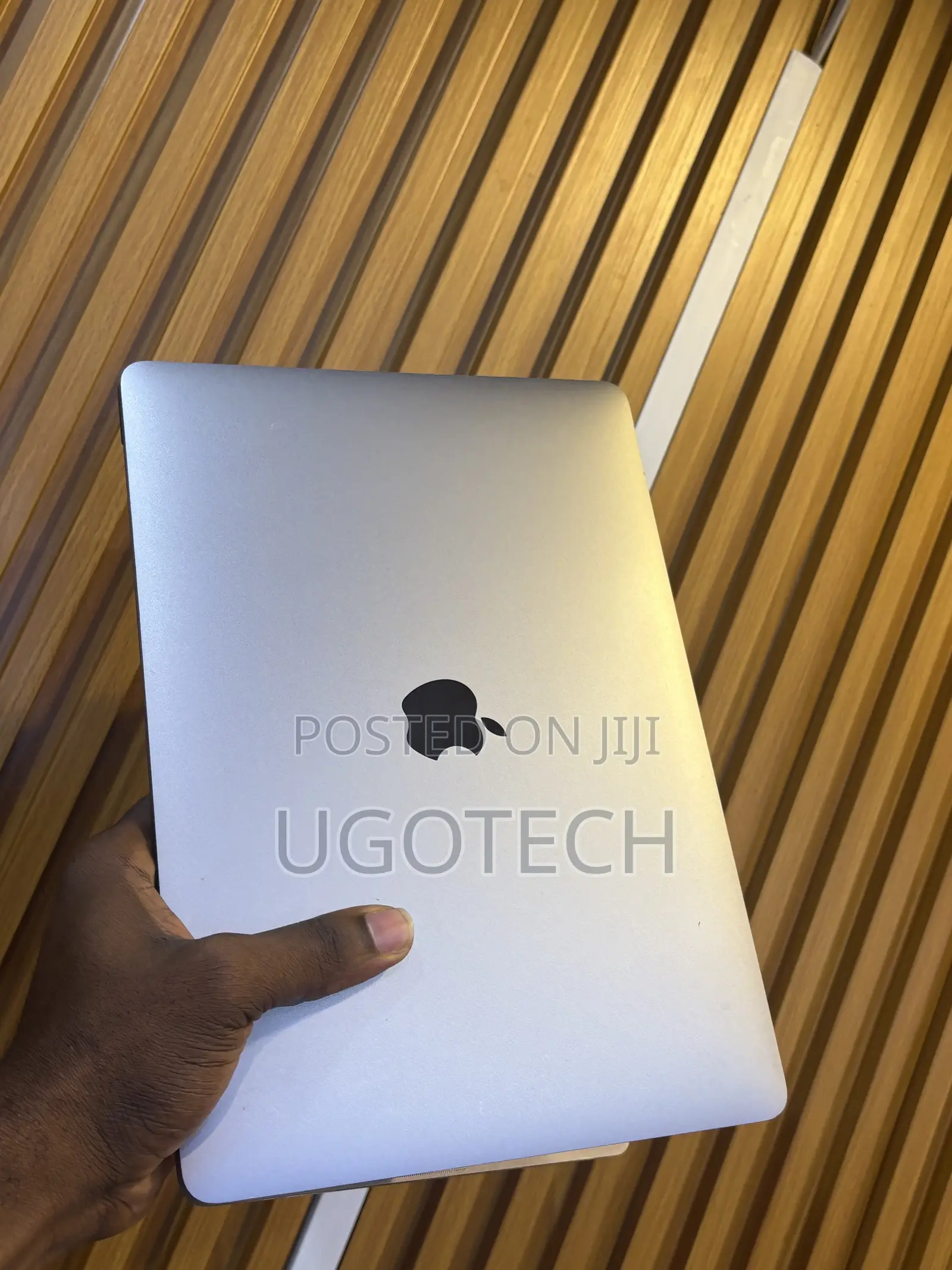 Laptop Apple MacBook Pro 2020 M1 16GB Apple M1 SSD 256GB