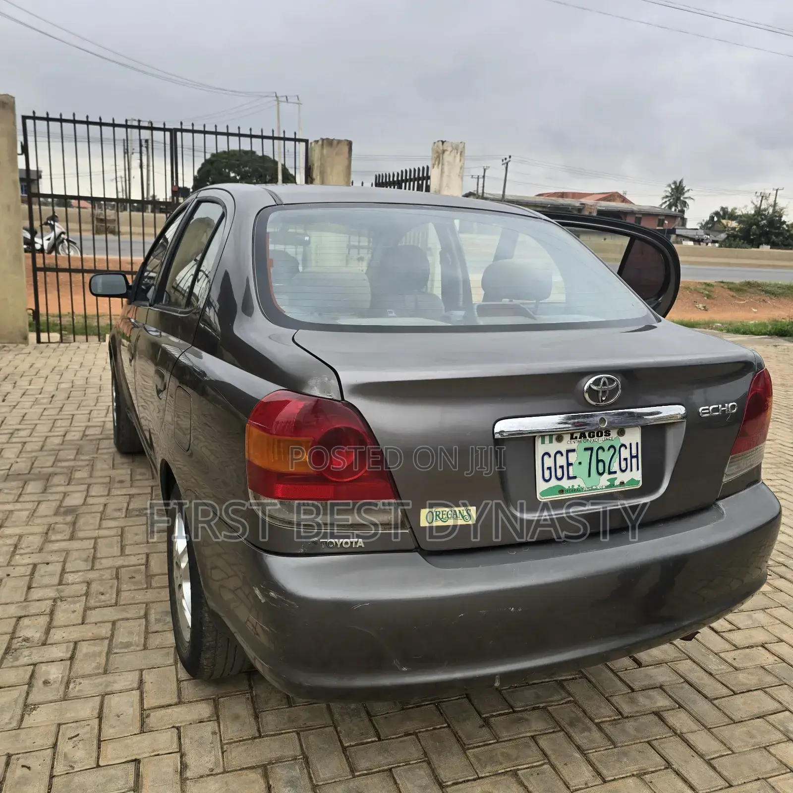Toyota Echo 2004 Gray