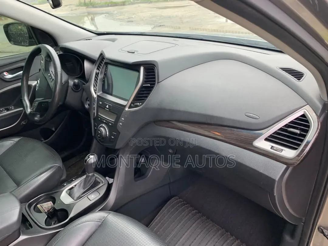 Hyundai Santa Fe 2013 Beige