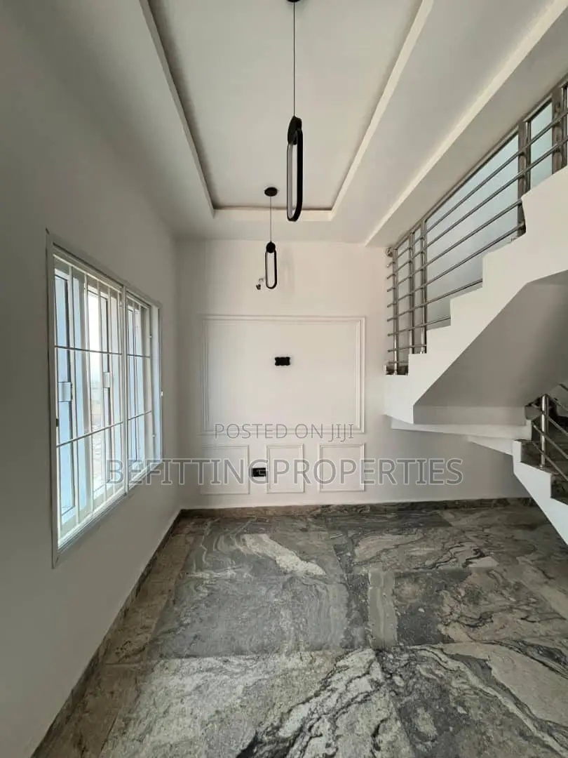 3bdrm Duplex in Kubwa for sale