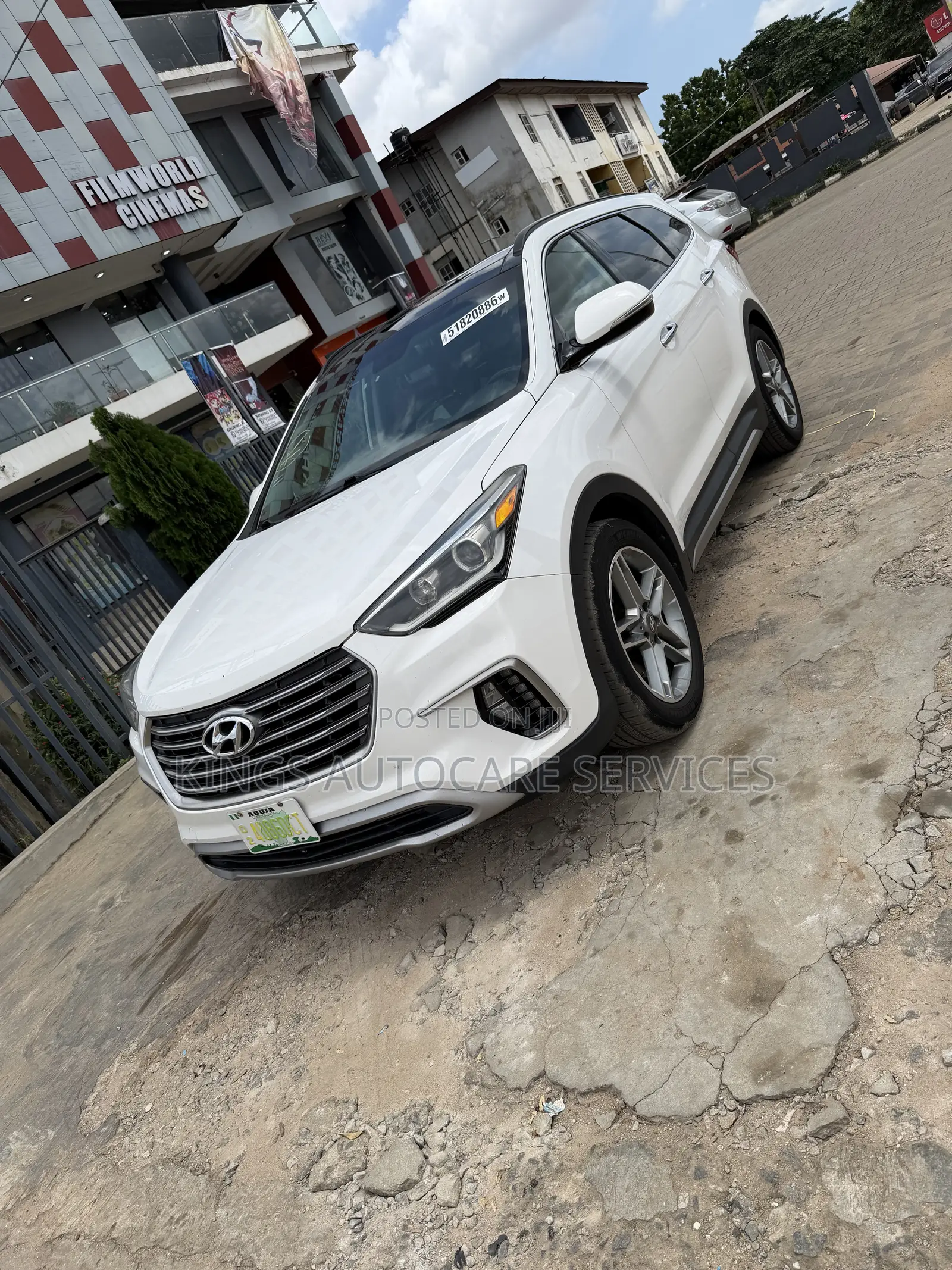 Hyundai Santa Fe Limited AWD 2017 White