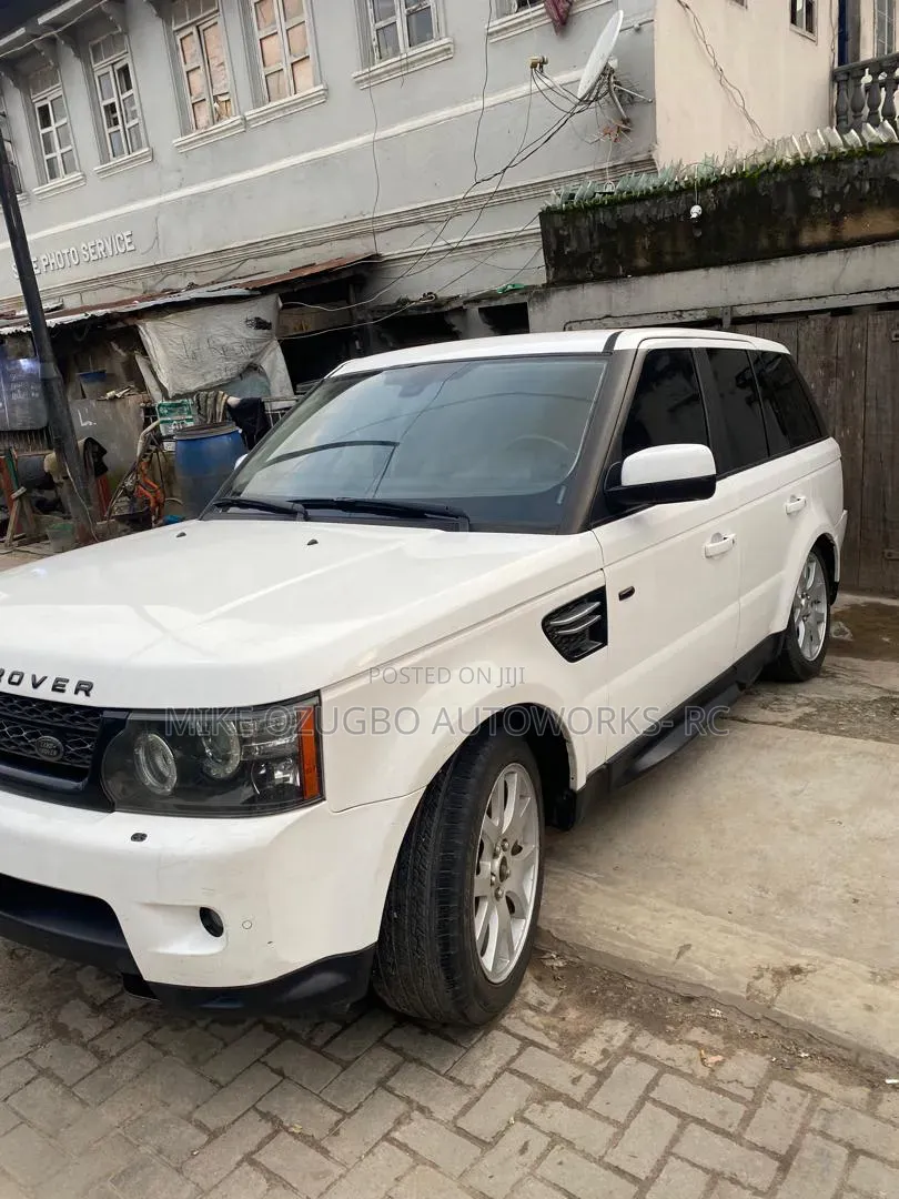 Land Rover Range Rover 2012 White
