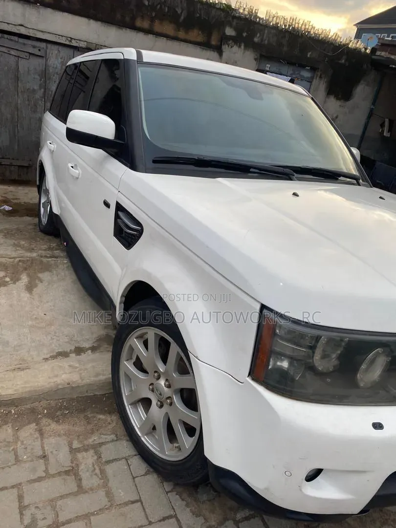Land Rover Range Rover 2012 White