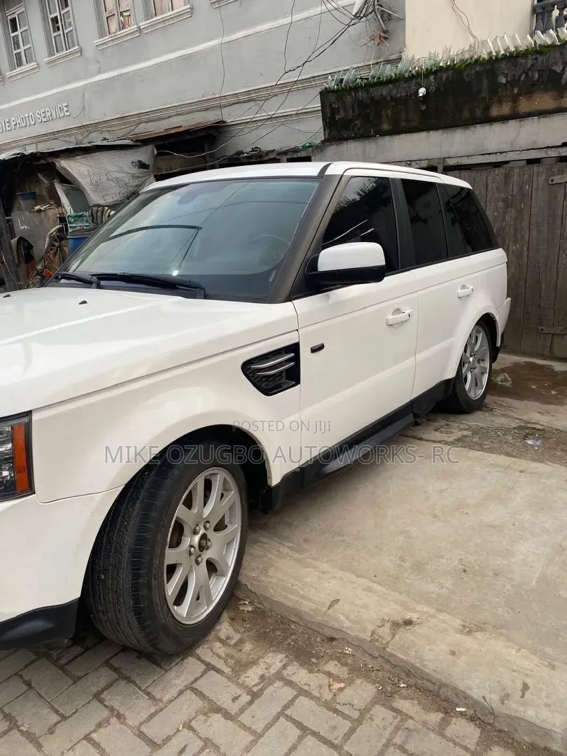 Land Rover Range Rover 2012 White
