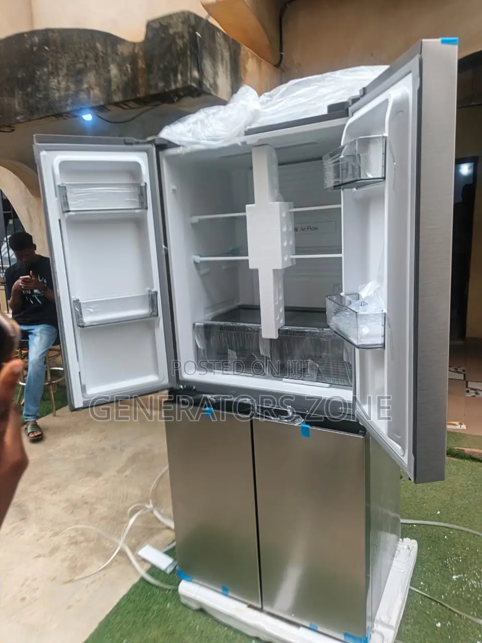 Hisense 54wc-Rq 427L Premium Refrigerator With Freezer Compartments