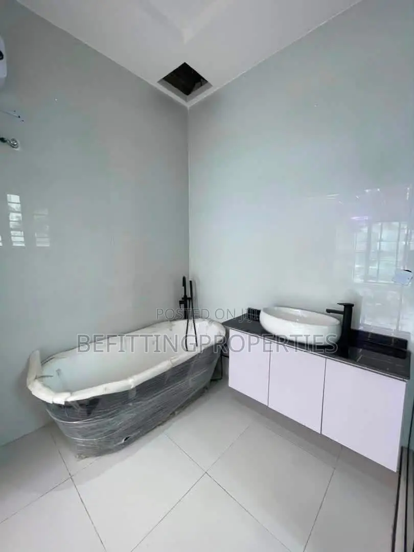 4bdrm Duplex in Ajah for sale