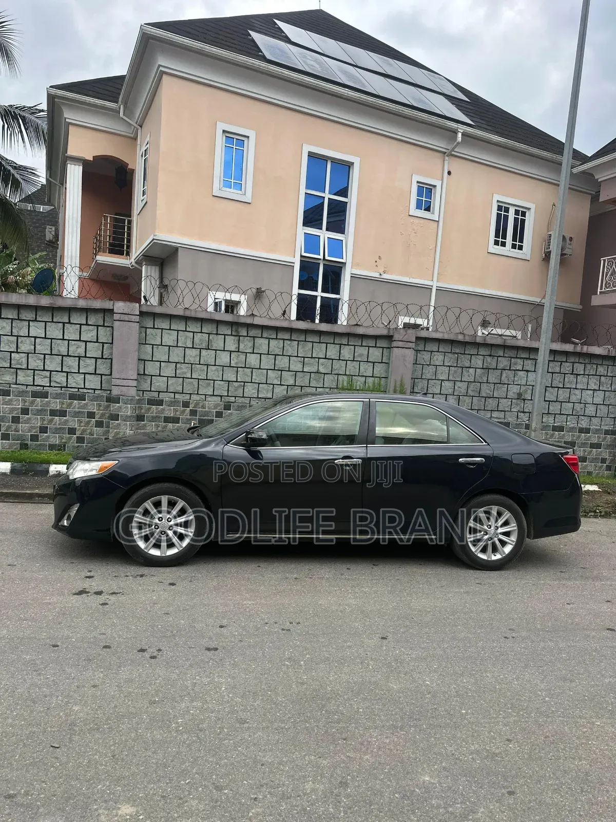 Toyota Camry SE Sport 4dr Sedan w/Prod. End 11/13 (2.5L 4cyl 6A) 2014