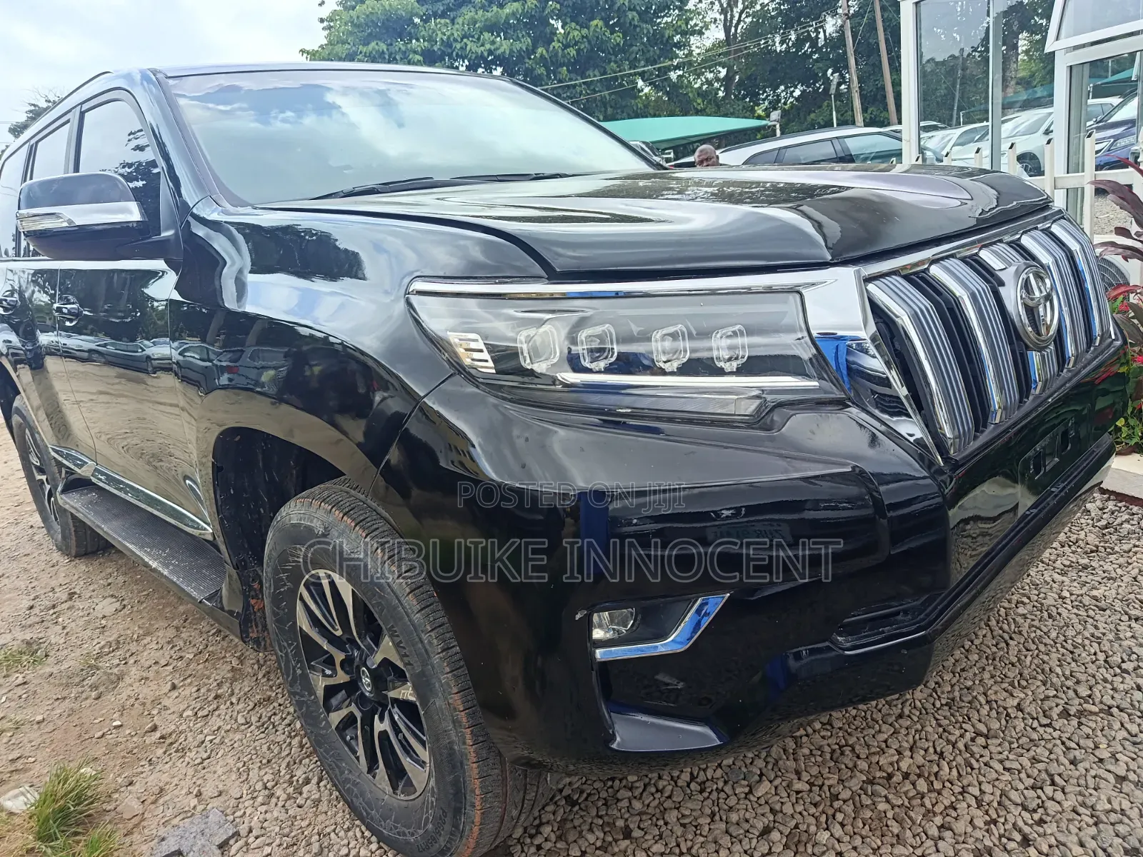 Toyota Land Cruiser 2011