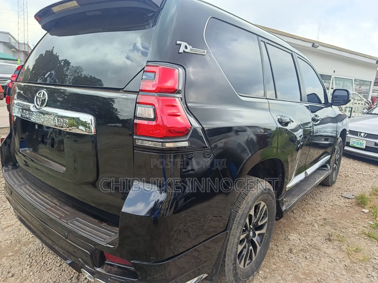 Toyota Land Cruiser 2011