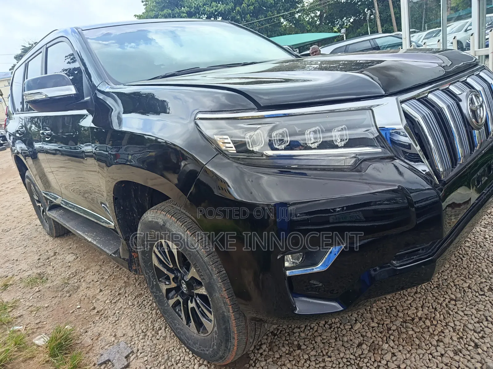 Toyota Land Cruiser 2011