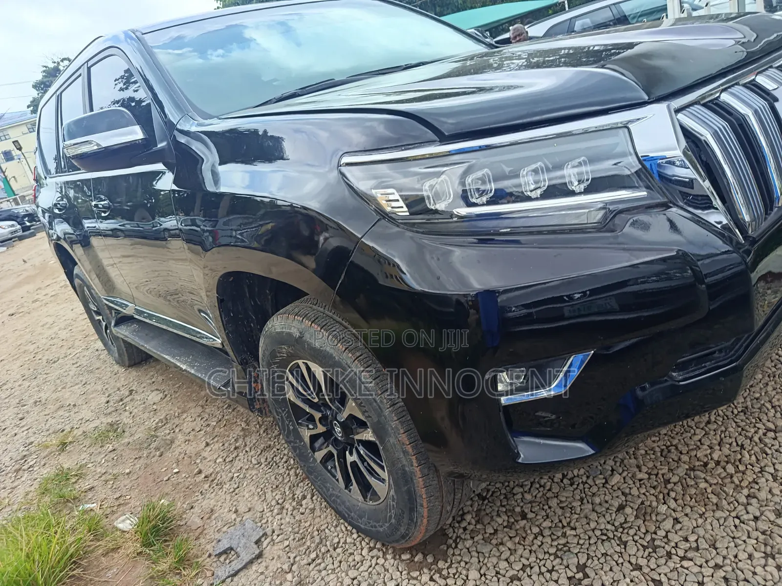 Toyota Land Cruiser 2011