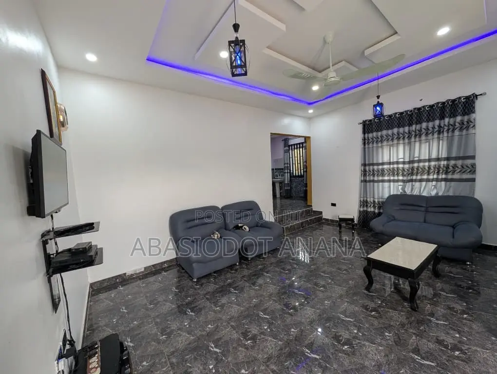 3bdrm Bungalow in Ring Road 3 Oron, Uyo for sale