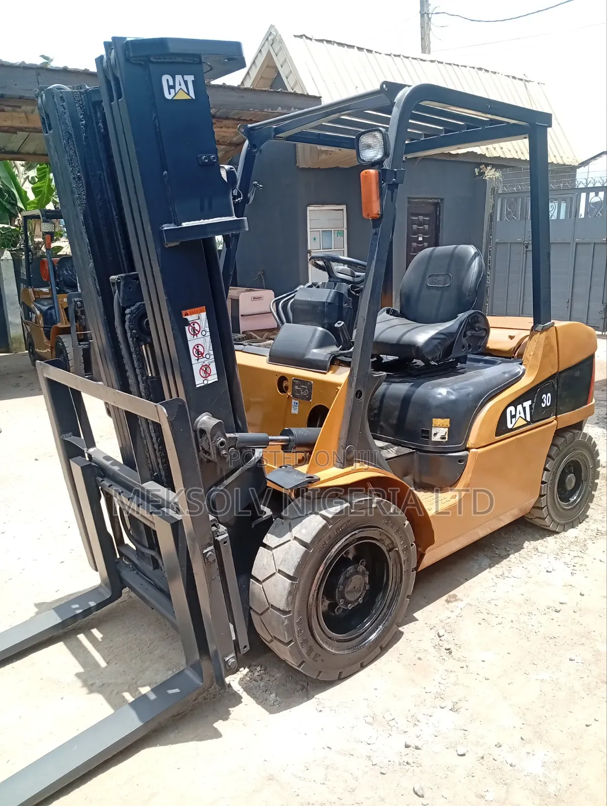3tons Caterpillar Forklift