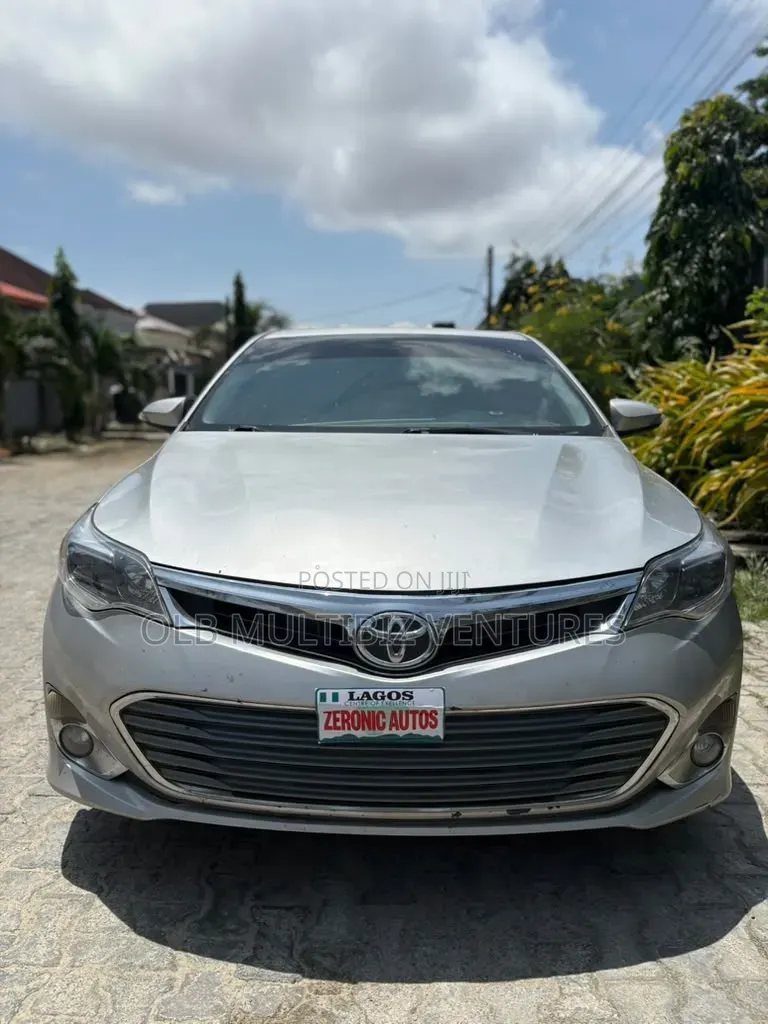 Toyota Avalon 2013 Silver