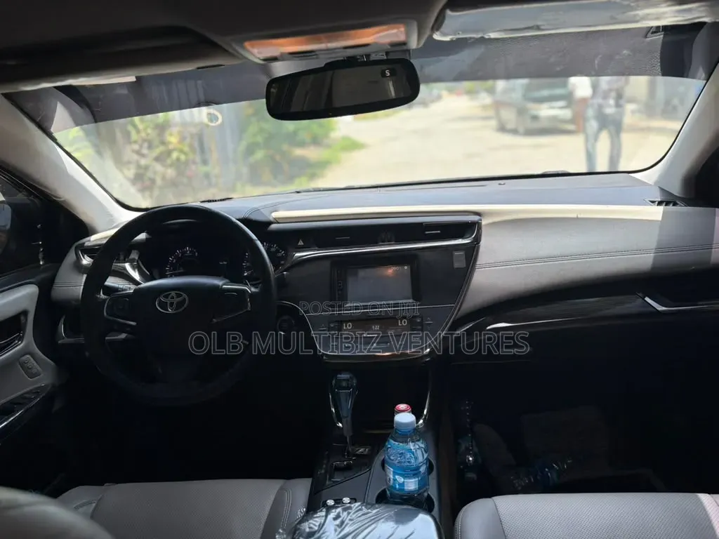 Toyota Avalon 2013 Silver