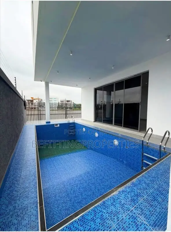 6bdrm Duplex in Lekki for sale