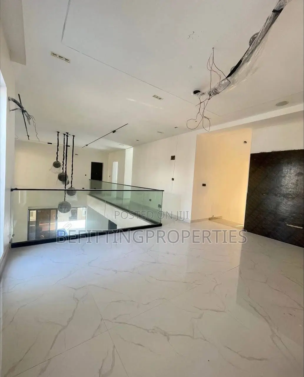 6bdrm Duplex in Lekki for sale