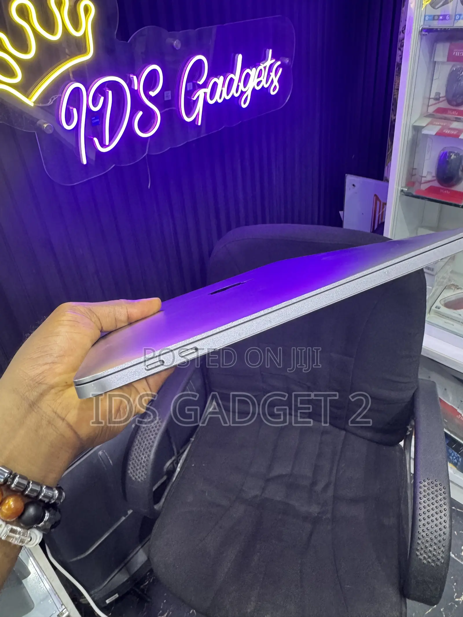 Laptop Apple MacBook Pro 2018 16GB Intel Core i7 SSD 512GB