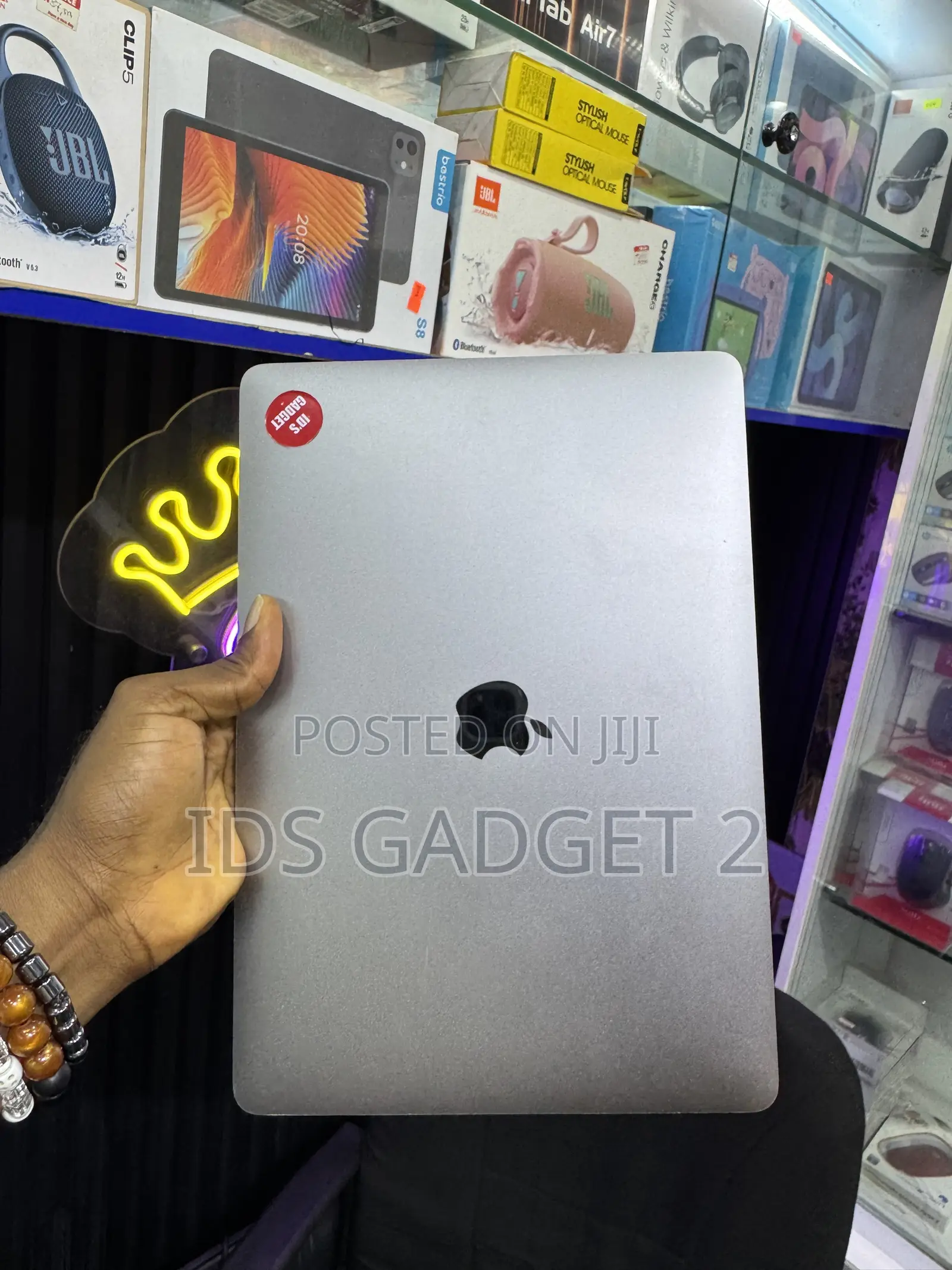 Laptop Apple MacBook Pro 2018 16GB Intel Core i7 SSD 512GB