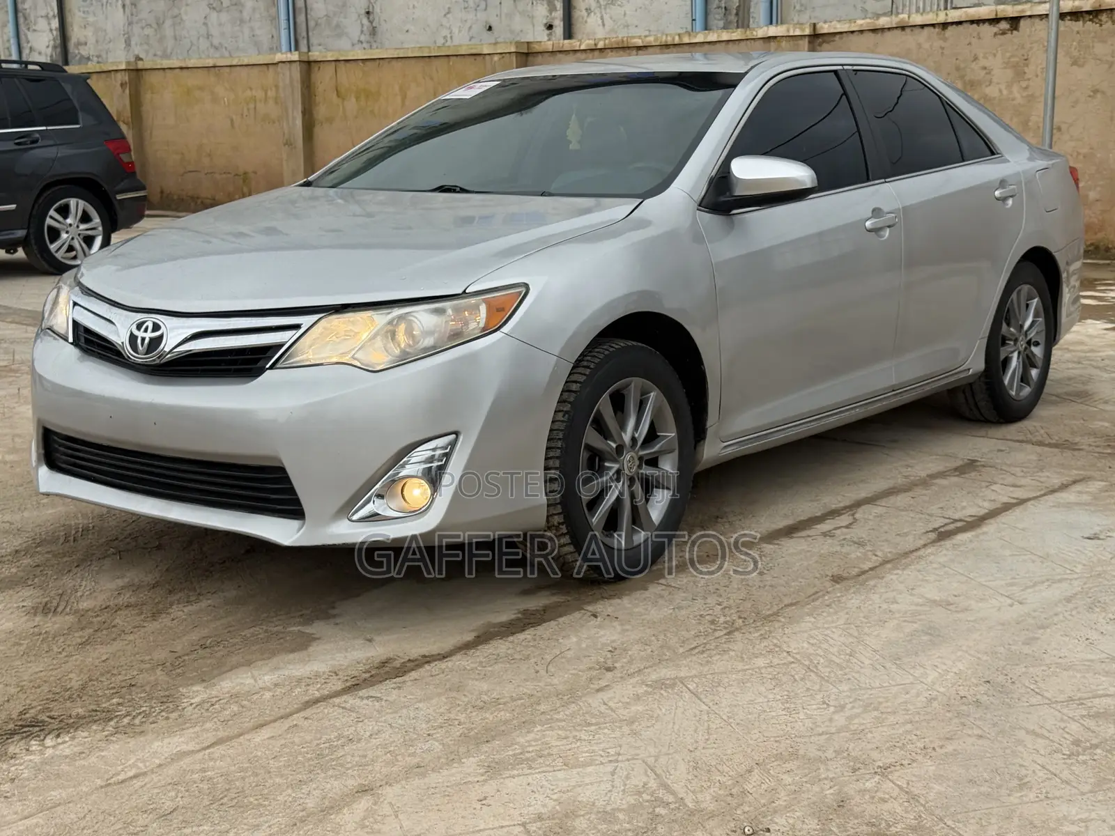 Toyota Camry LE 4dr Sedan (2.5L 4cyl 6A) 2012 Silver