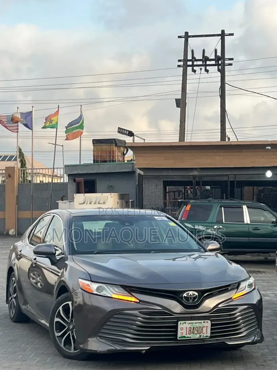 Toyota Camry 2018 Gray