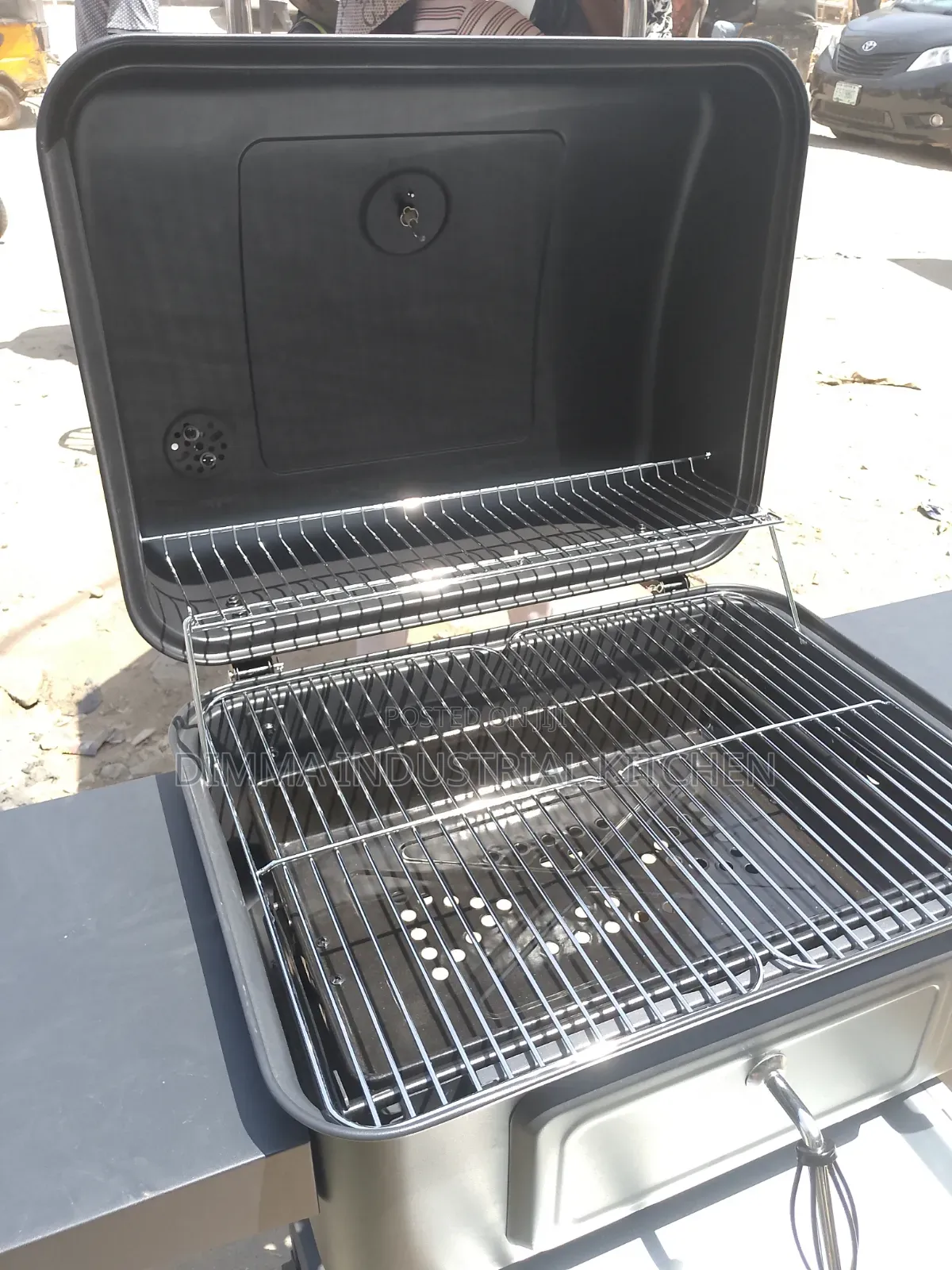 Charcoal Barbecue Grill