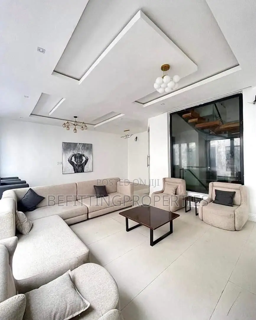 5bdrm Duplex in Lekki for sale