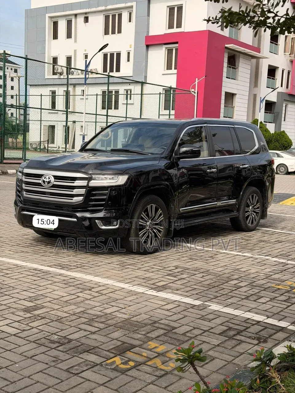 Toyota Land Cruiser 2016 Black