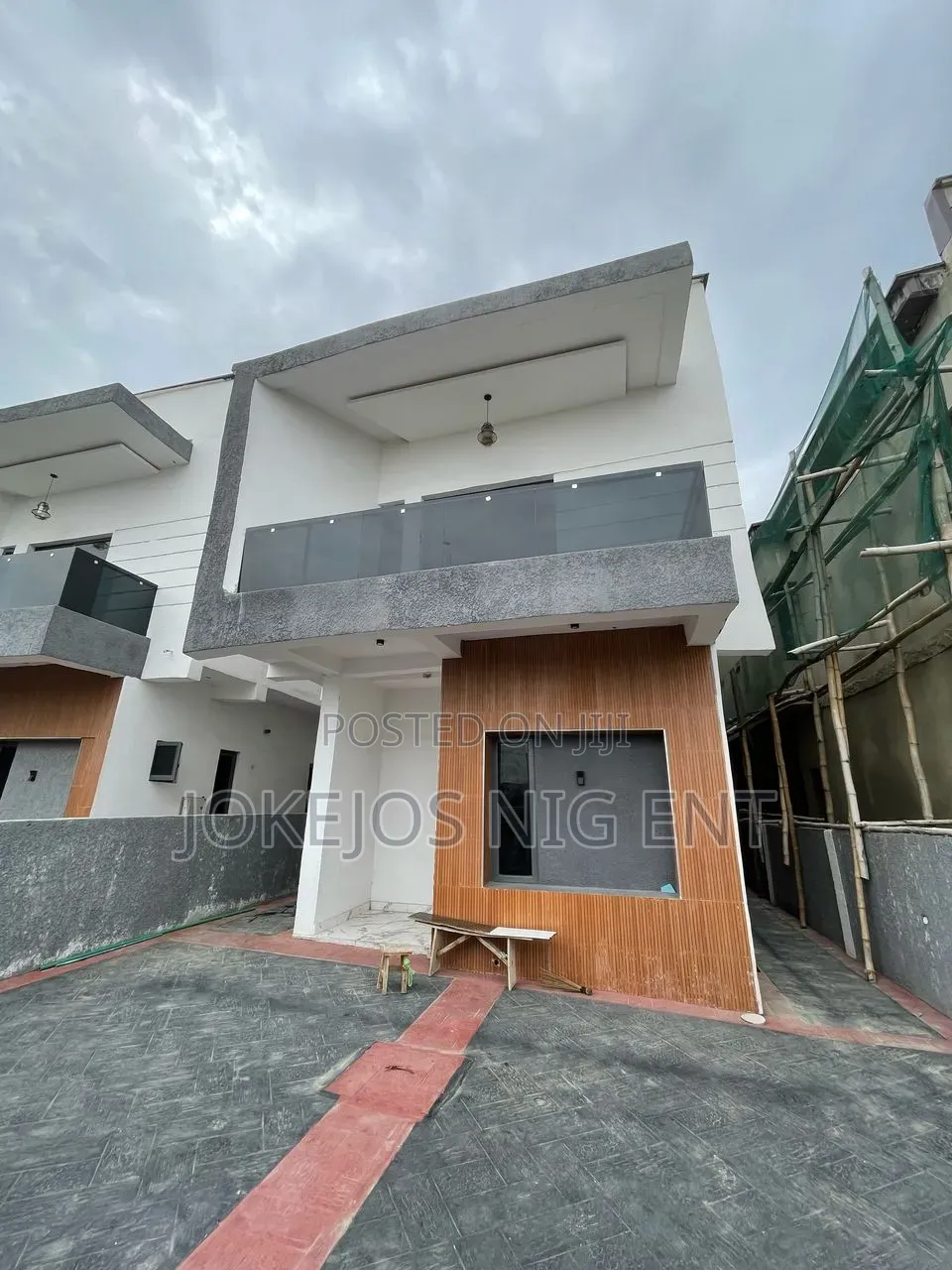 4bdrm Duplex in Sunshine Estate for sale