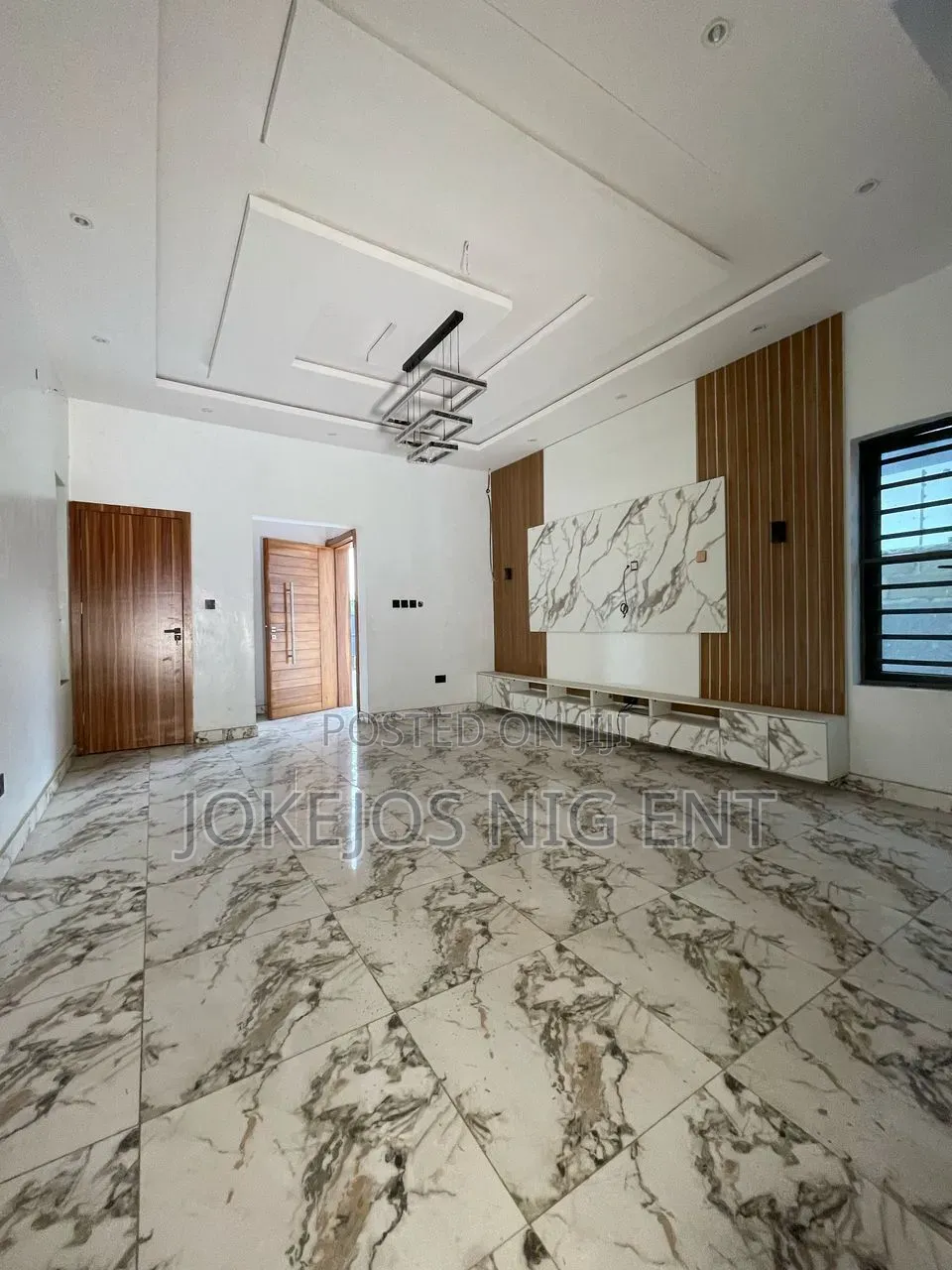 4bdrm Duplex in Sunshine Estate for sale