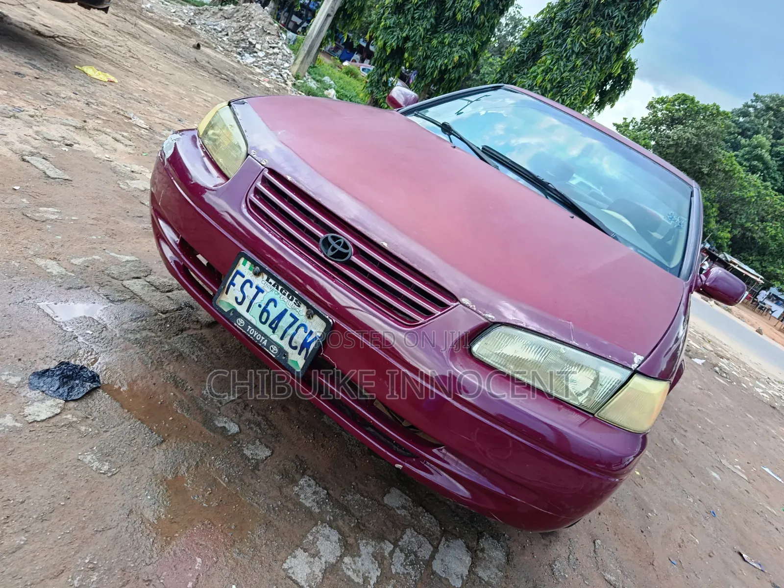Toyota Camry 2000 Red