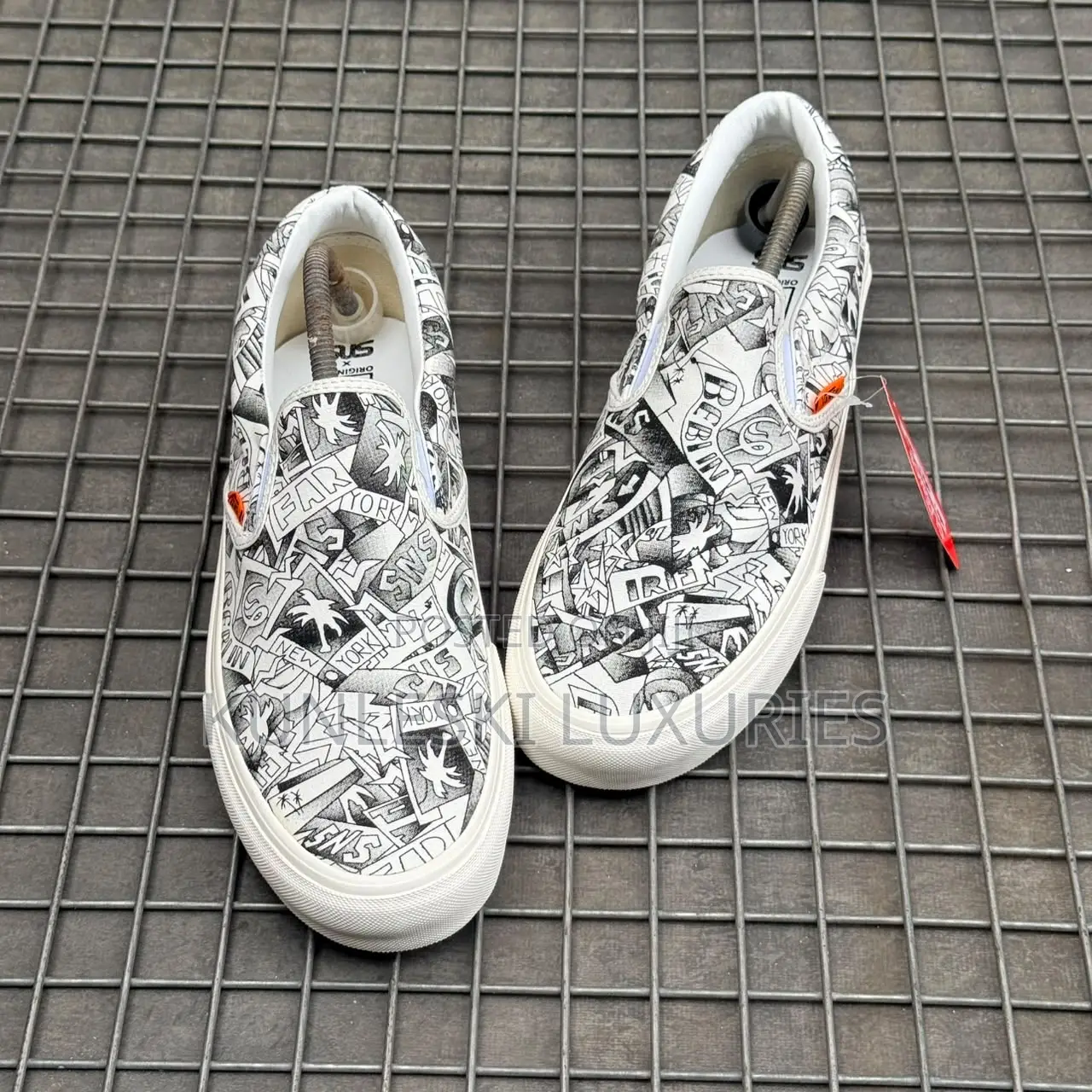 Original Sneakersnstuff (SNS) X Vans Vault OG Lx Venice Sneakers