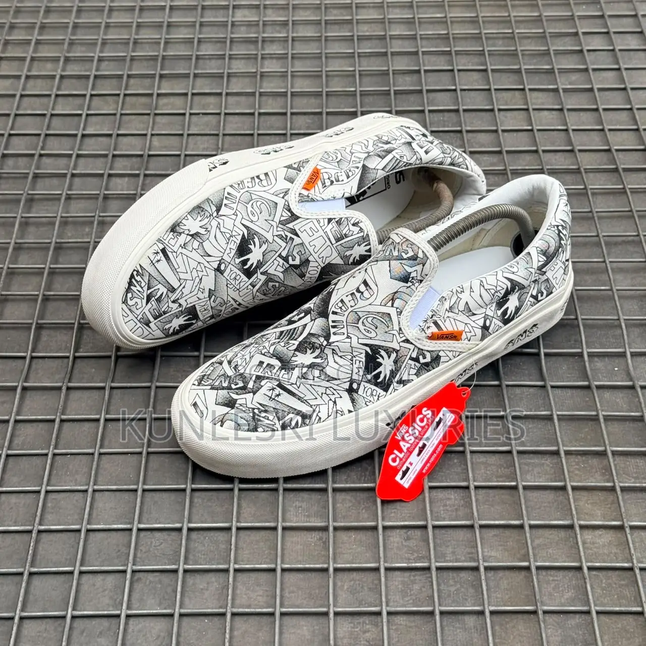 Original Sneakersnstuff (SNS) X Vans Vault OG Lx Venice Sneakers