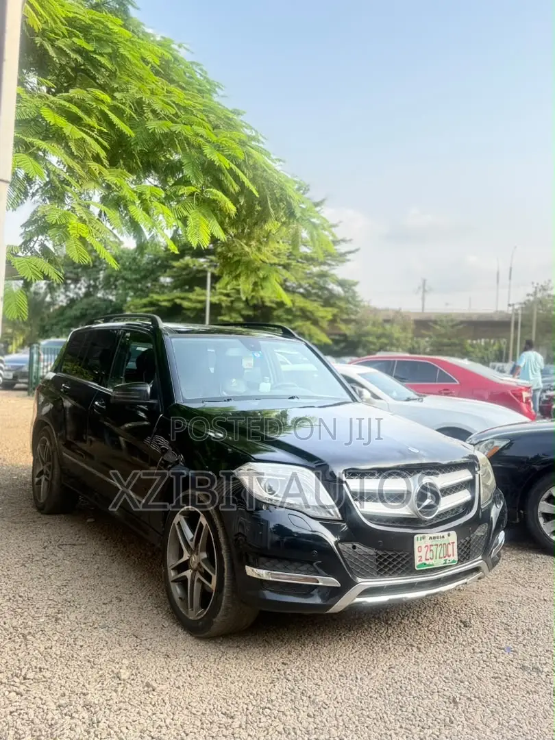 Mercedes-Benz GLK-Class 350 2014 Black