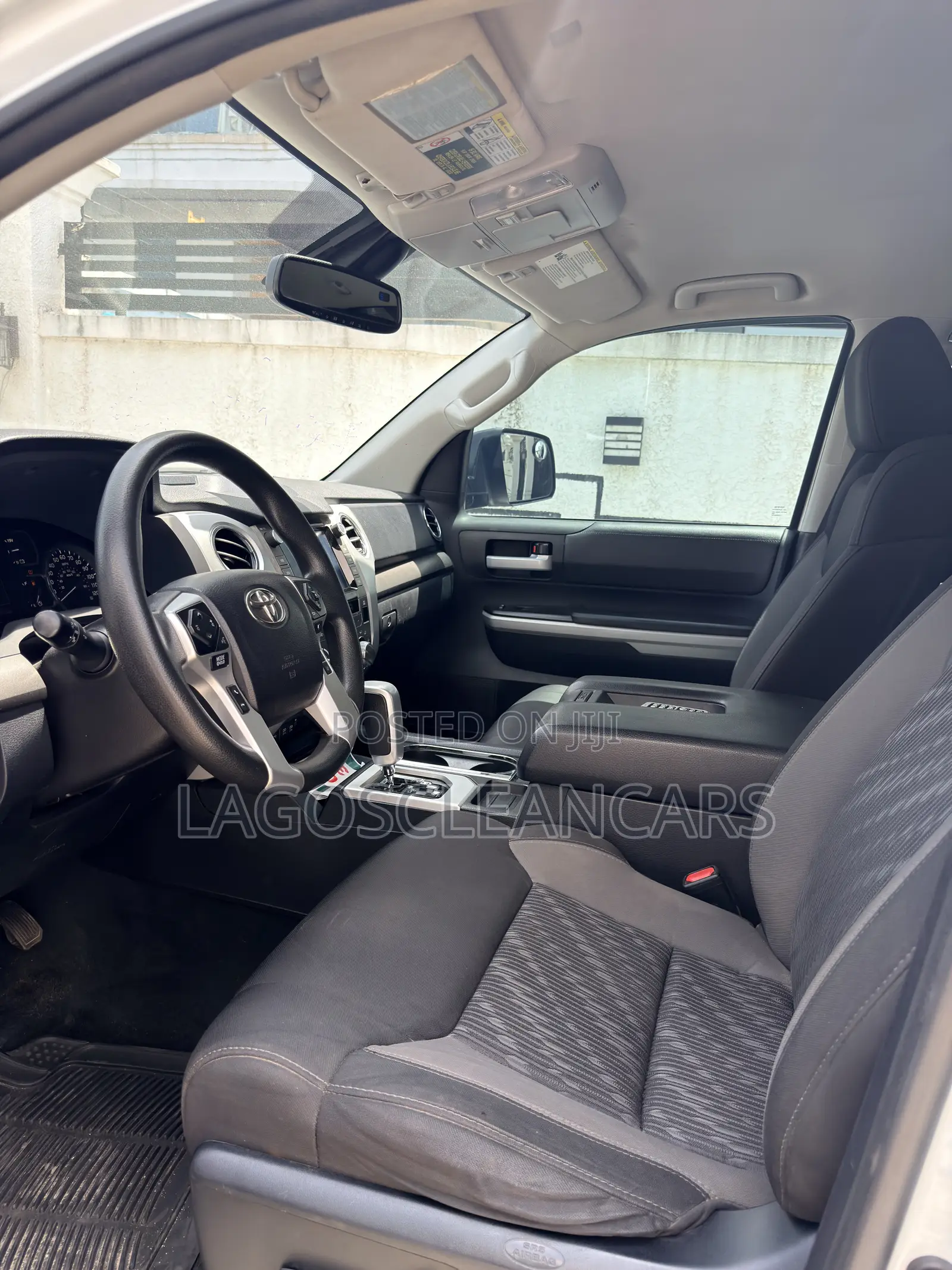 Toyota Tundra 2021 White