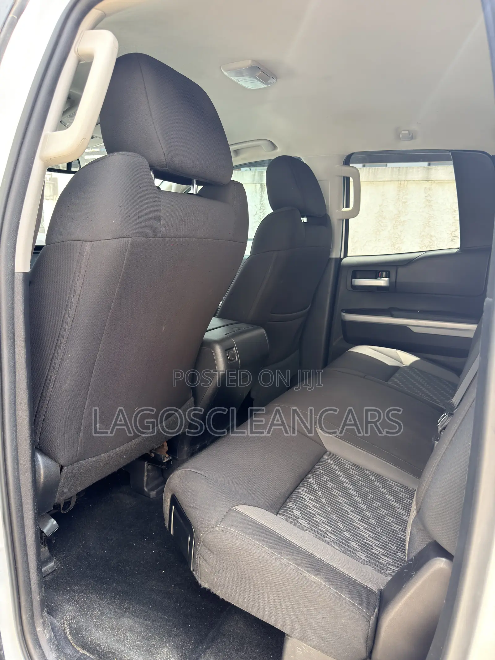 Toyota Tundra 2021 White