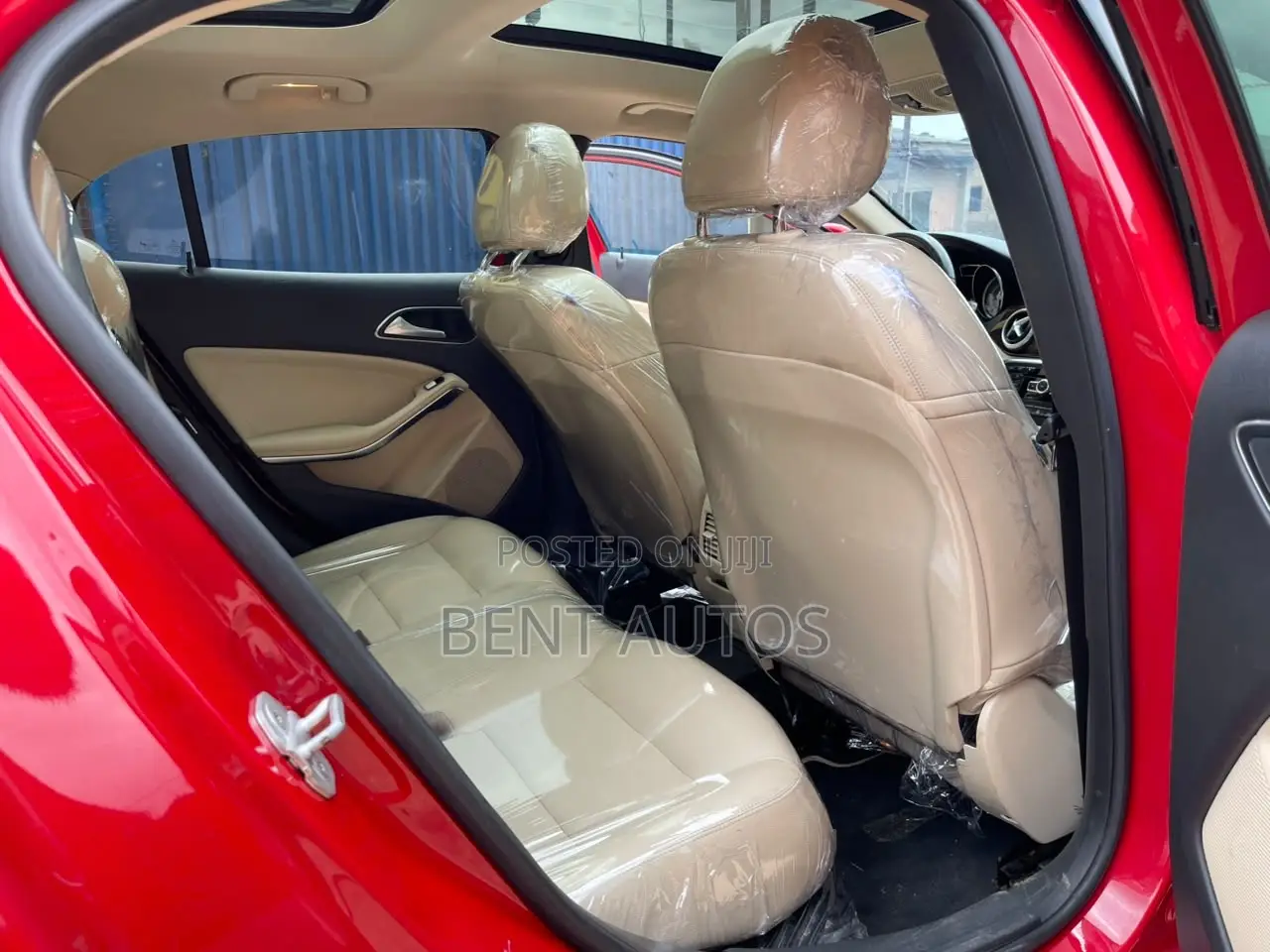 Mercedes-Benz GLA 250 2015 Red