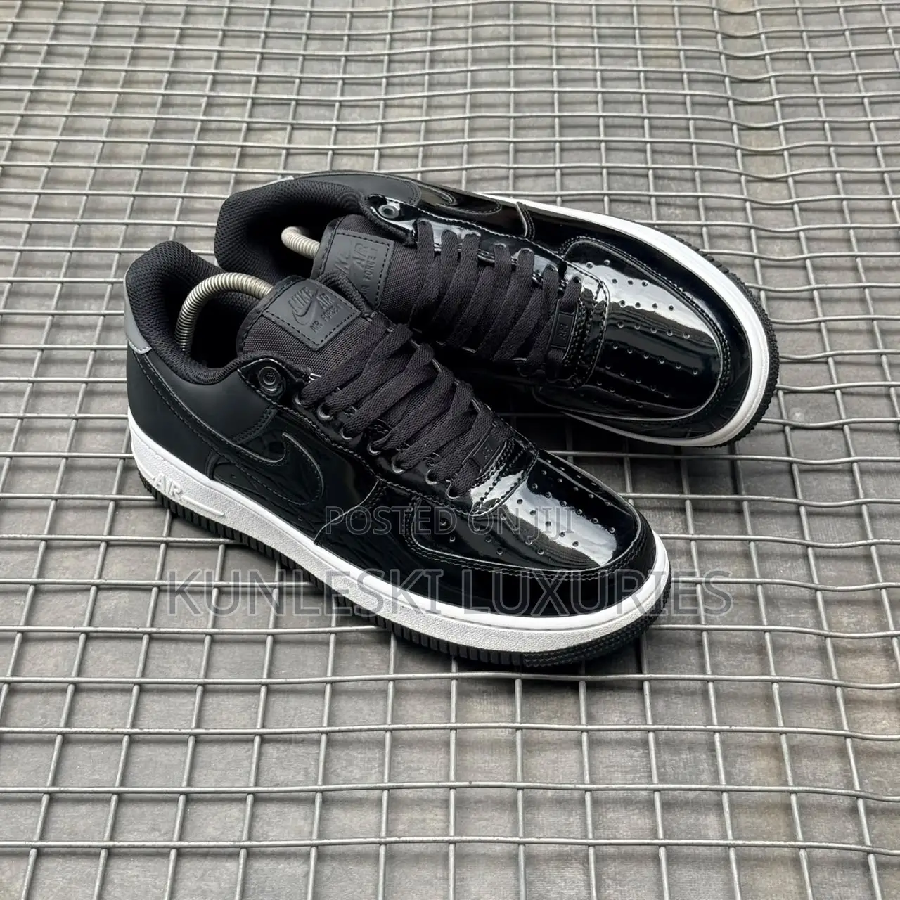 Original Nike Air Force Black 1 07 SE Patent Sneakers