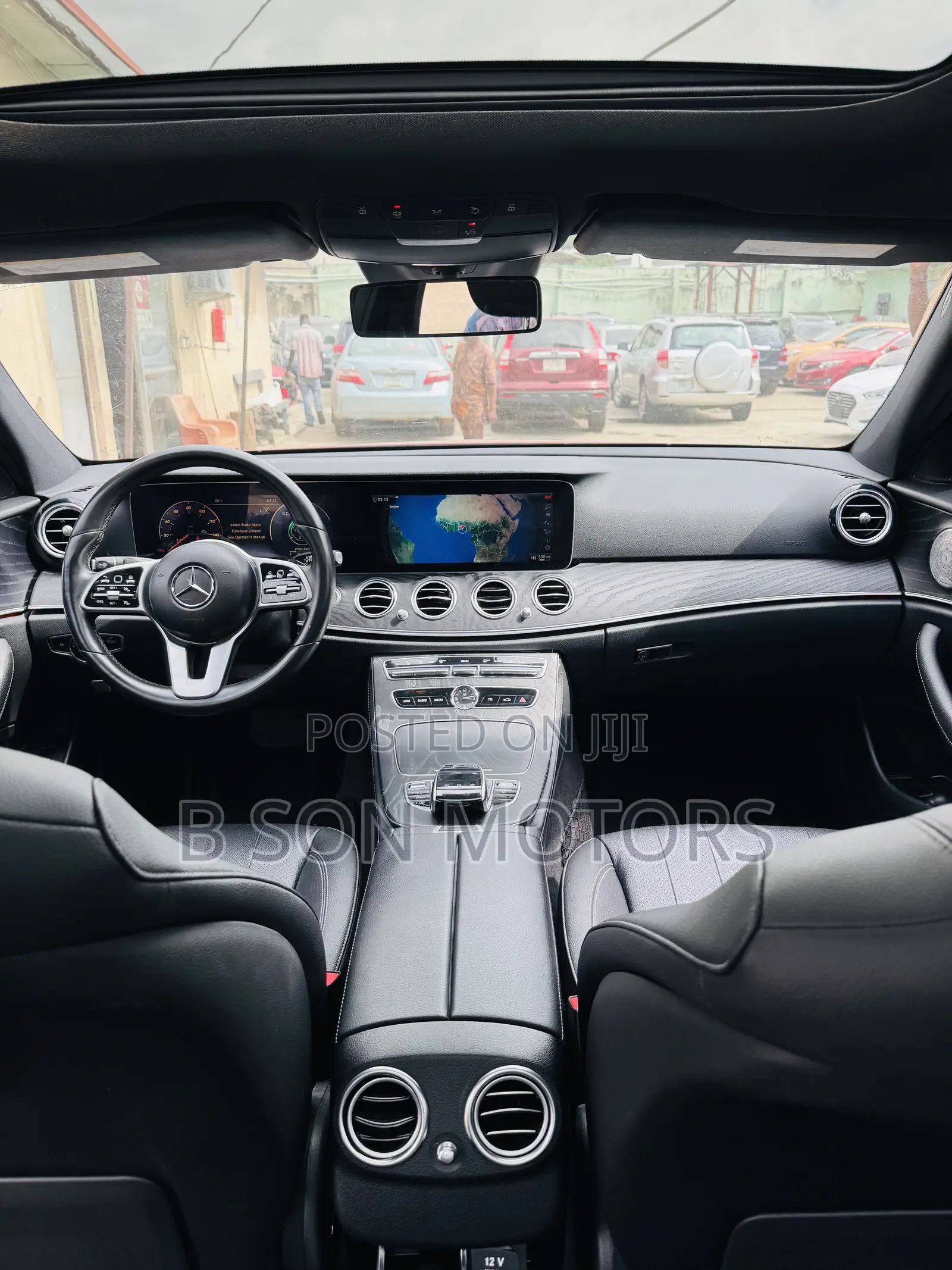Mercedes-Benz E300 2019 Red