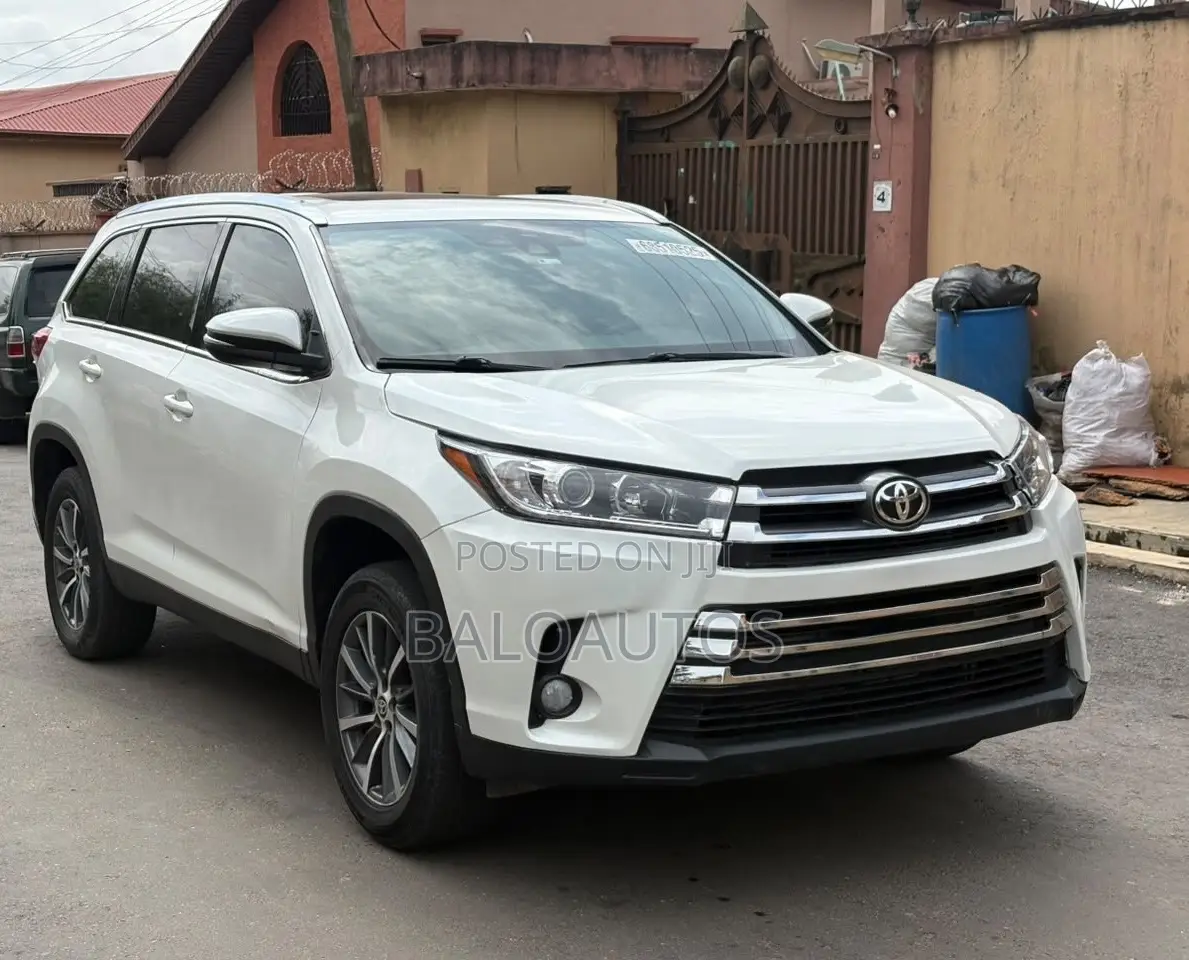 Toyota Highlander XLE 2019 White