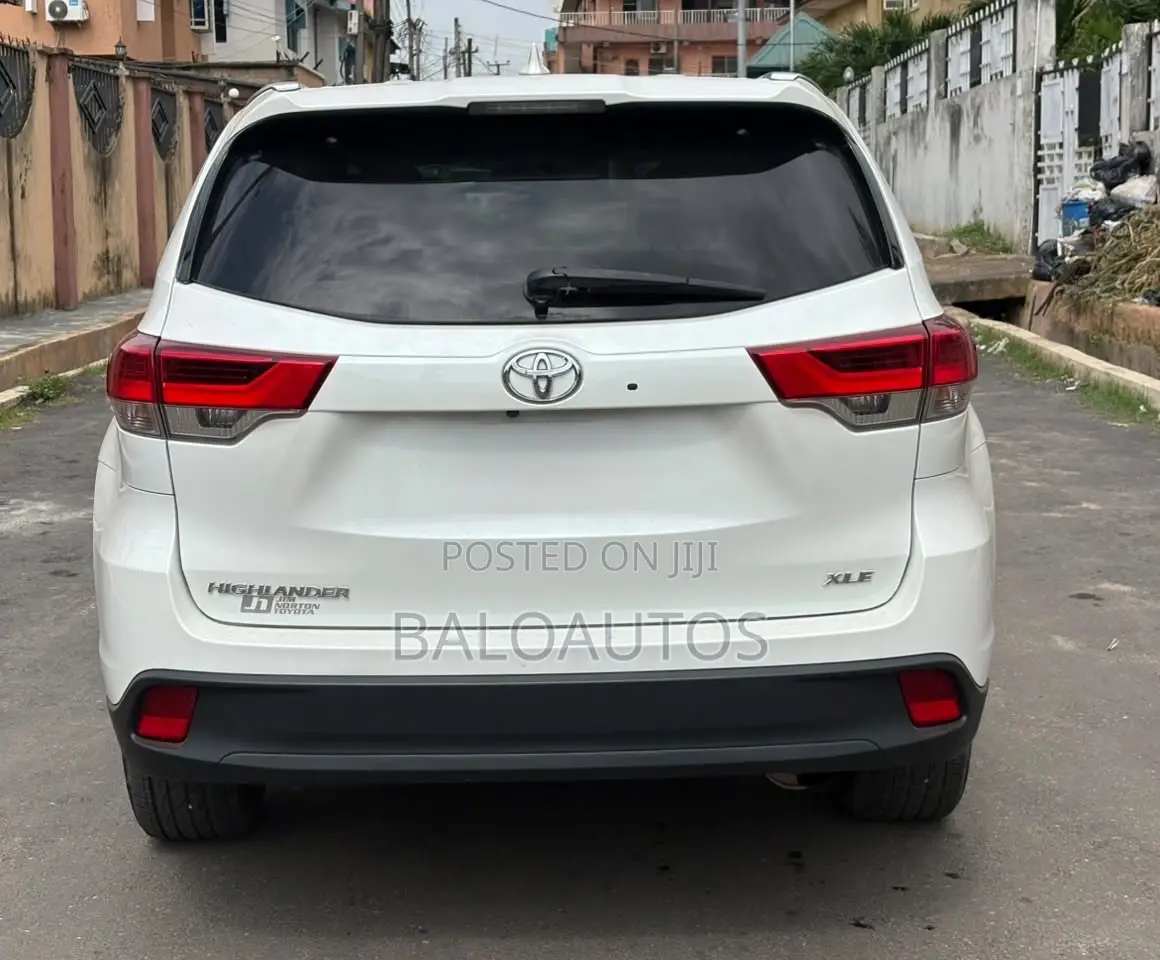 Toyota Highlander XLE 2019 White