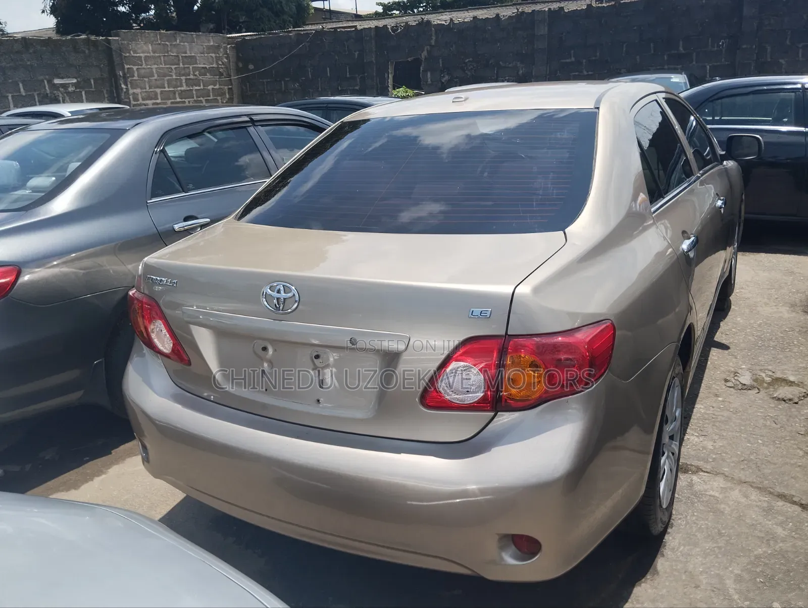 Toyota Corolla 2010 Gold