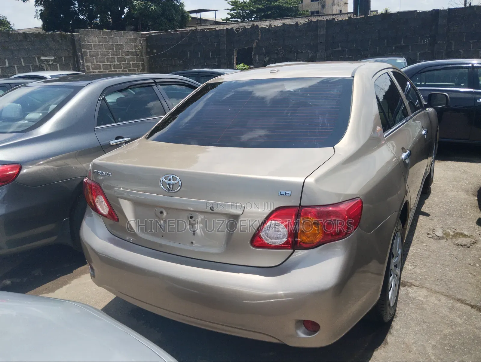 Toyota Corolla 2010 Gold
