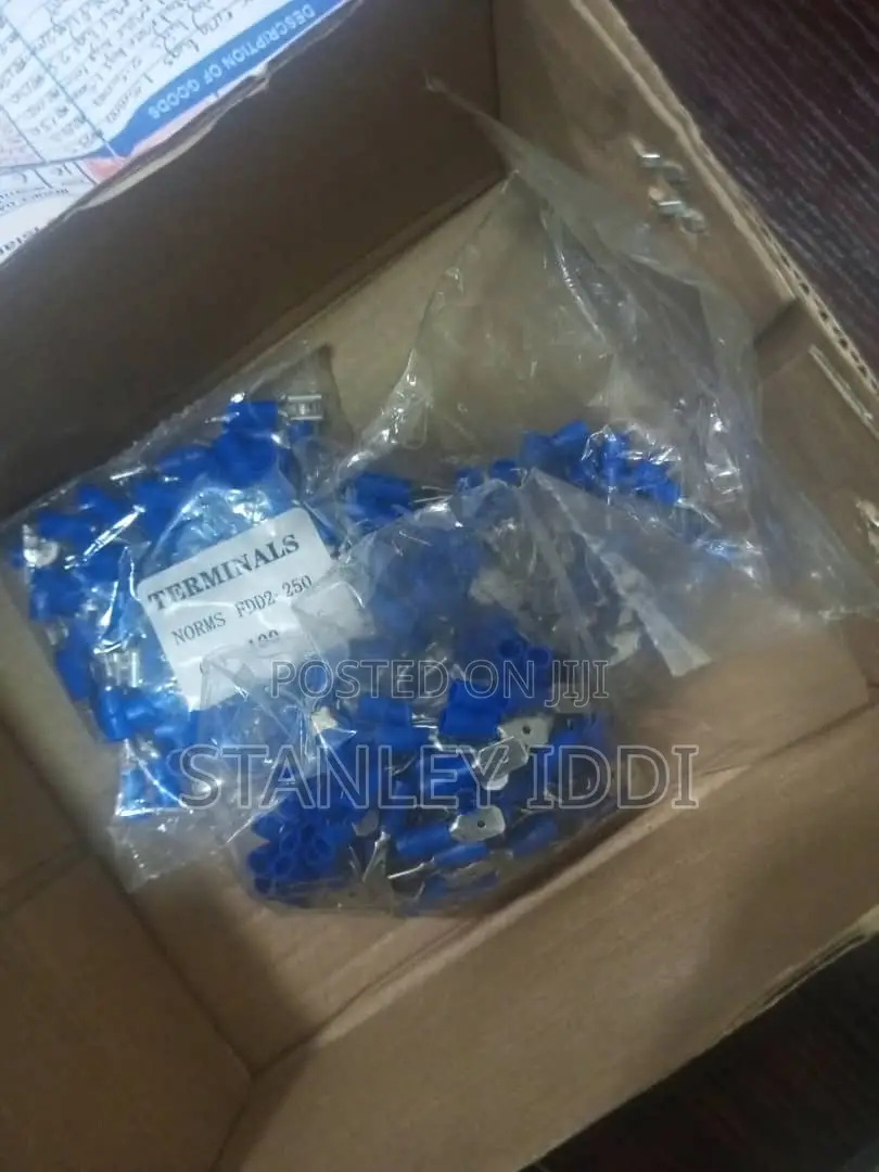 2.5mm Full Insulated Male Lugs